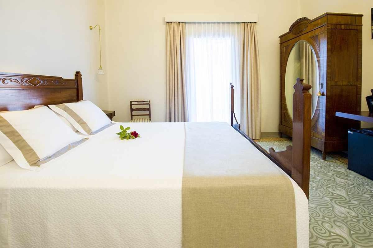 Bed and Breakfast Bolet Casa Modernista Castellvi de la Marca Exterior foto
