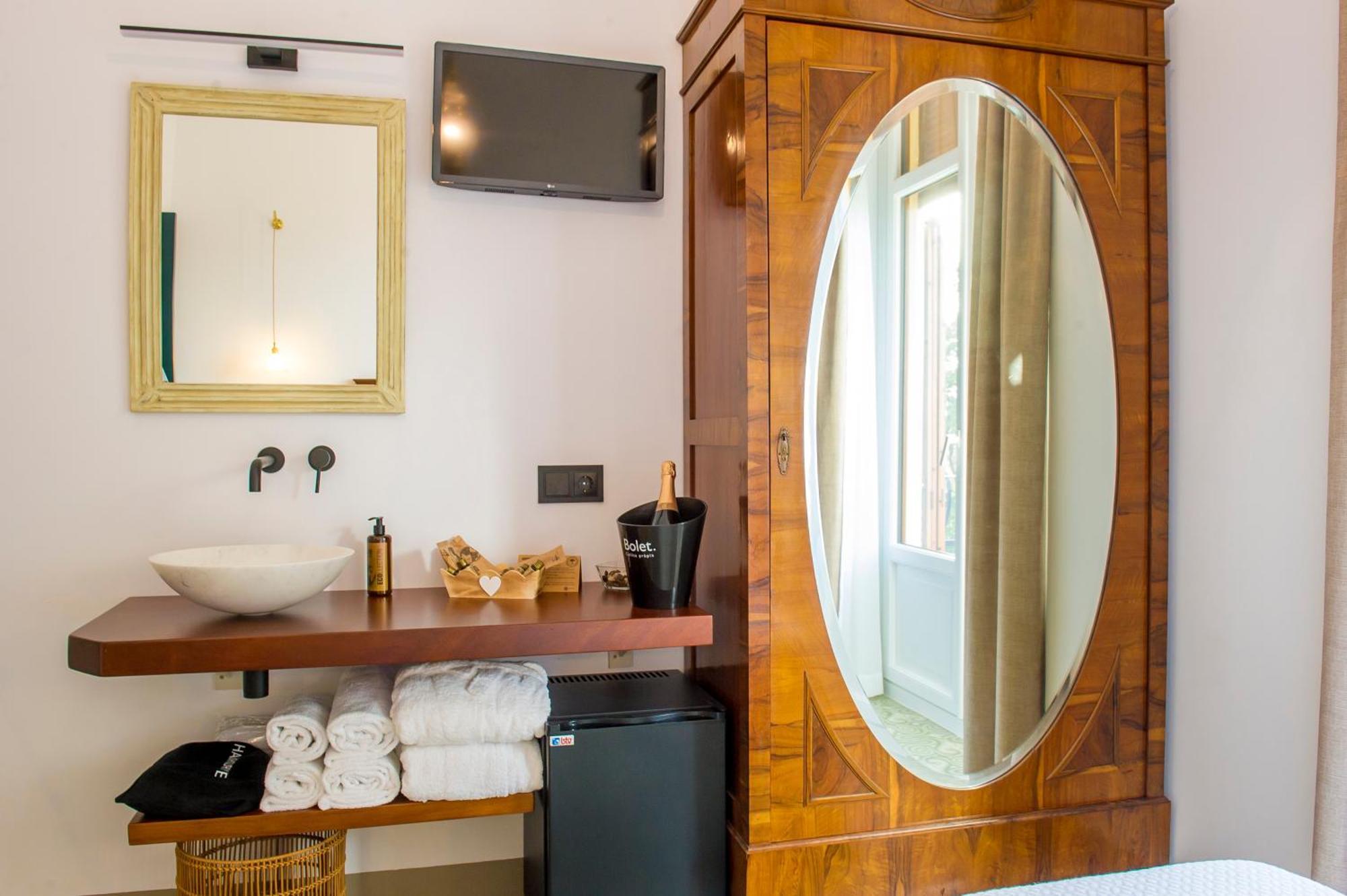 Bed and Breakfast Bolet Casa Modernista Castellvi de la Marca Exterior foto